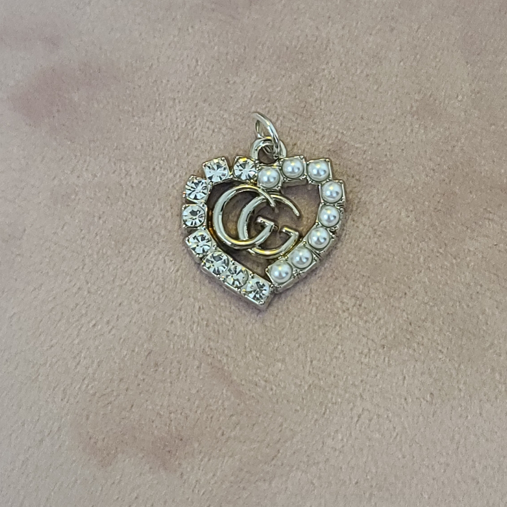 Gucci Elegant Heart Charm with Crystals and Pearls